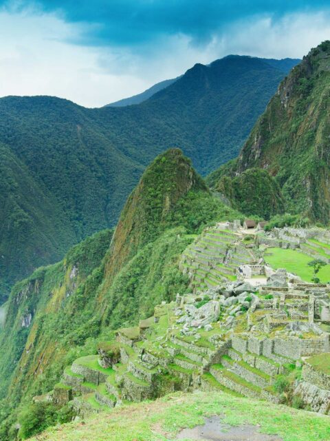 Sacred Valley Tour with Machu Picchu connection 2 Days / 1 Night